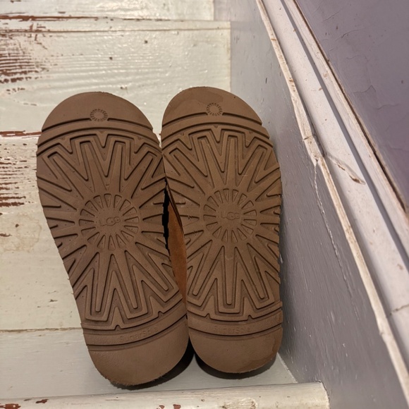 UGG Tazz Platform Slipper size 8 or  Eu 39 - Picture 5 of 11